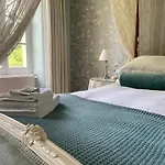 Le Manoir Aux Volets Verts With Heated Pool And Hot Tub 4*