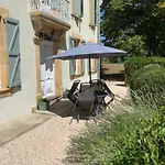 Couette-café Le Manoir Aux Volets Verts With Heated Pool And Hot Tub